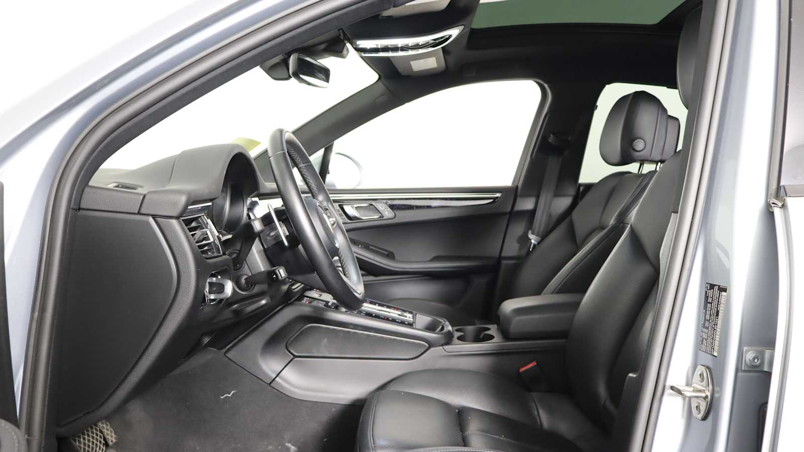 used 2022 Porsche Macan car, priced at $57,698