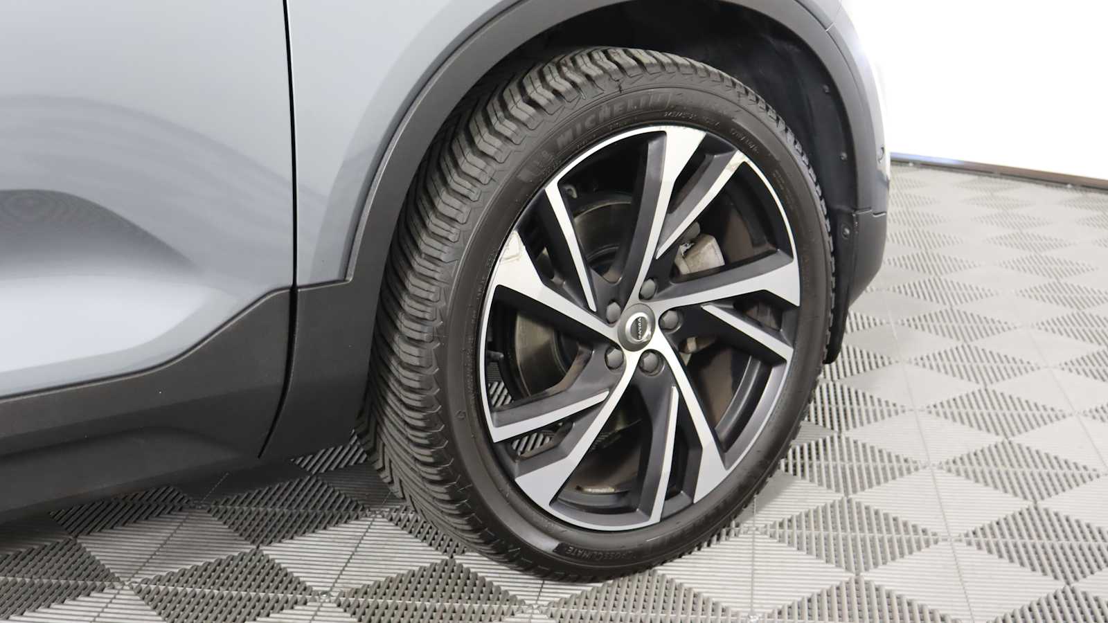 used 2019 Volvo XC40 car, priced at $24,698