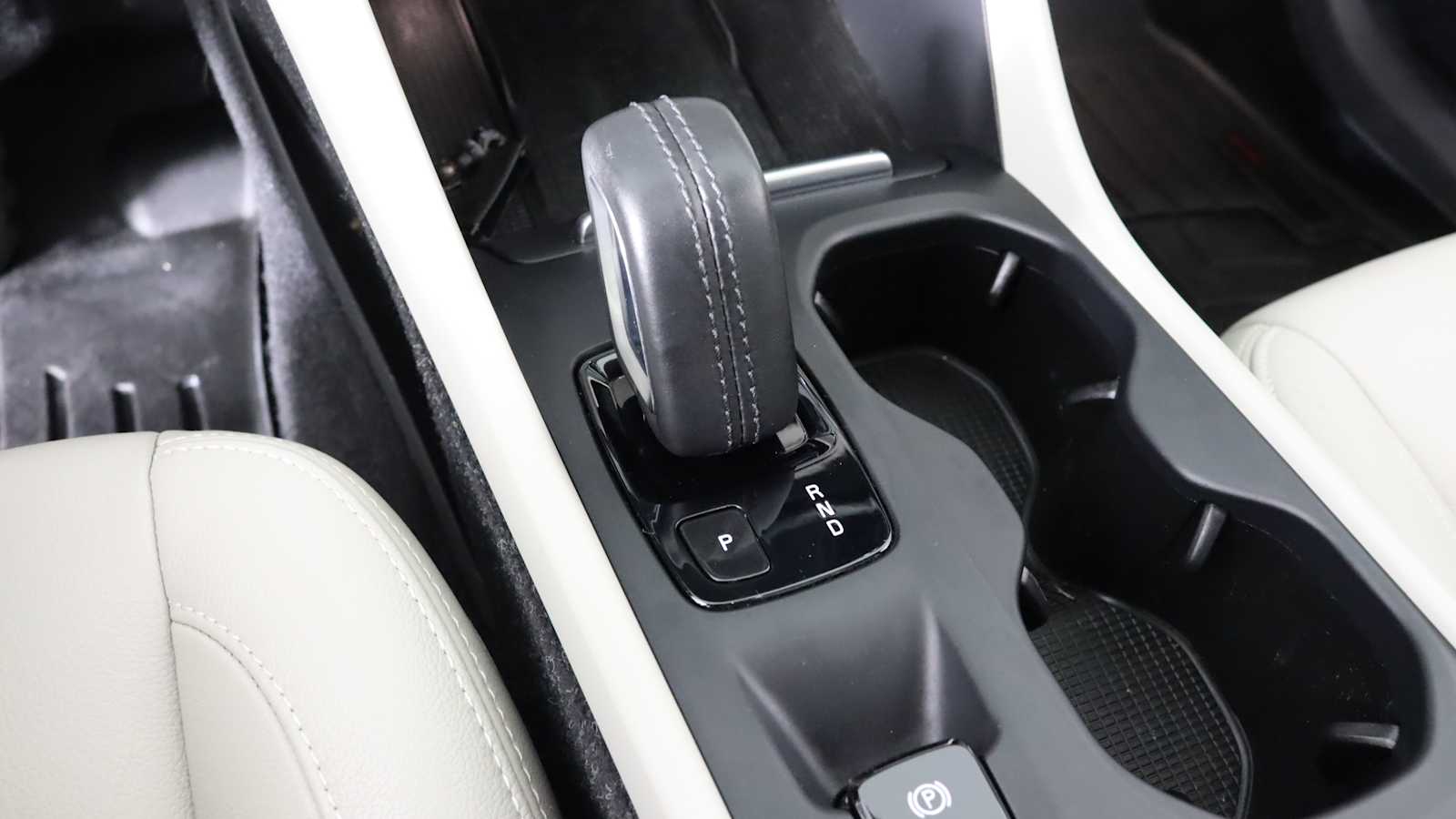 used 2019 Volvo XC40 car, priced at $23,698