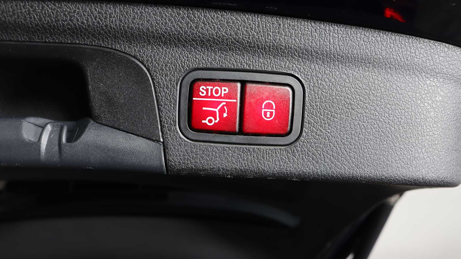used 2021 Mercedes-Benz GLE 350 car, priced at $39,798