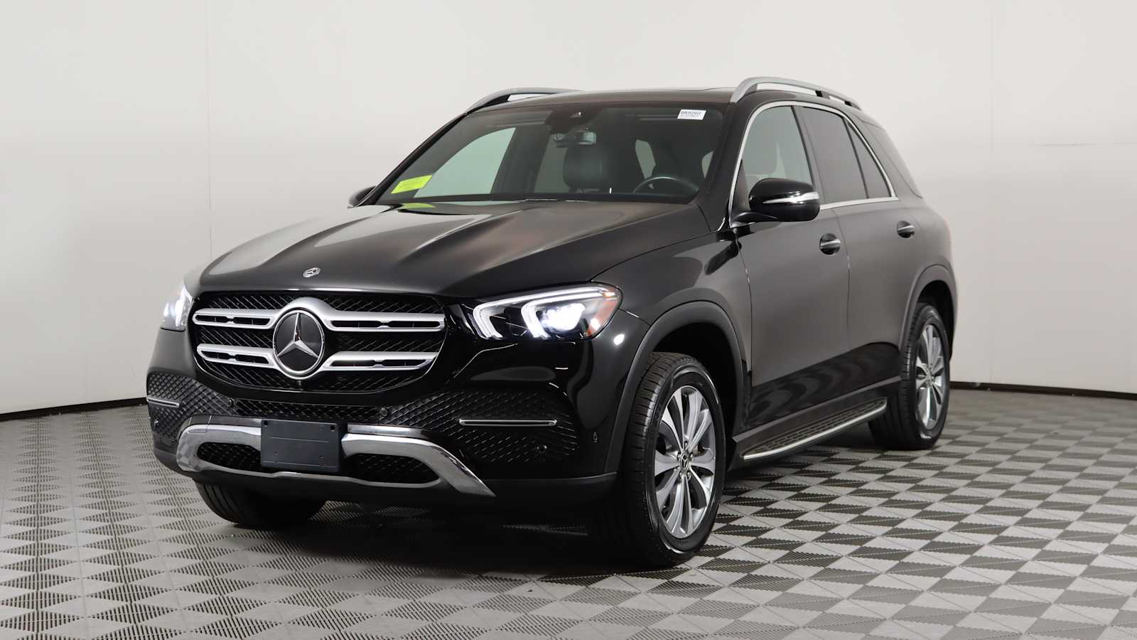 used 2020 Mercedes-Benz GLE 350 car, priced at $33,798