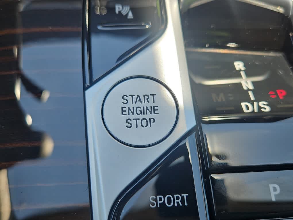new 2026 BMW X7 car, priced at $92,525