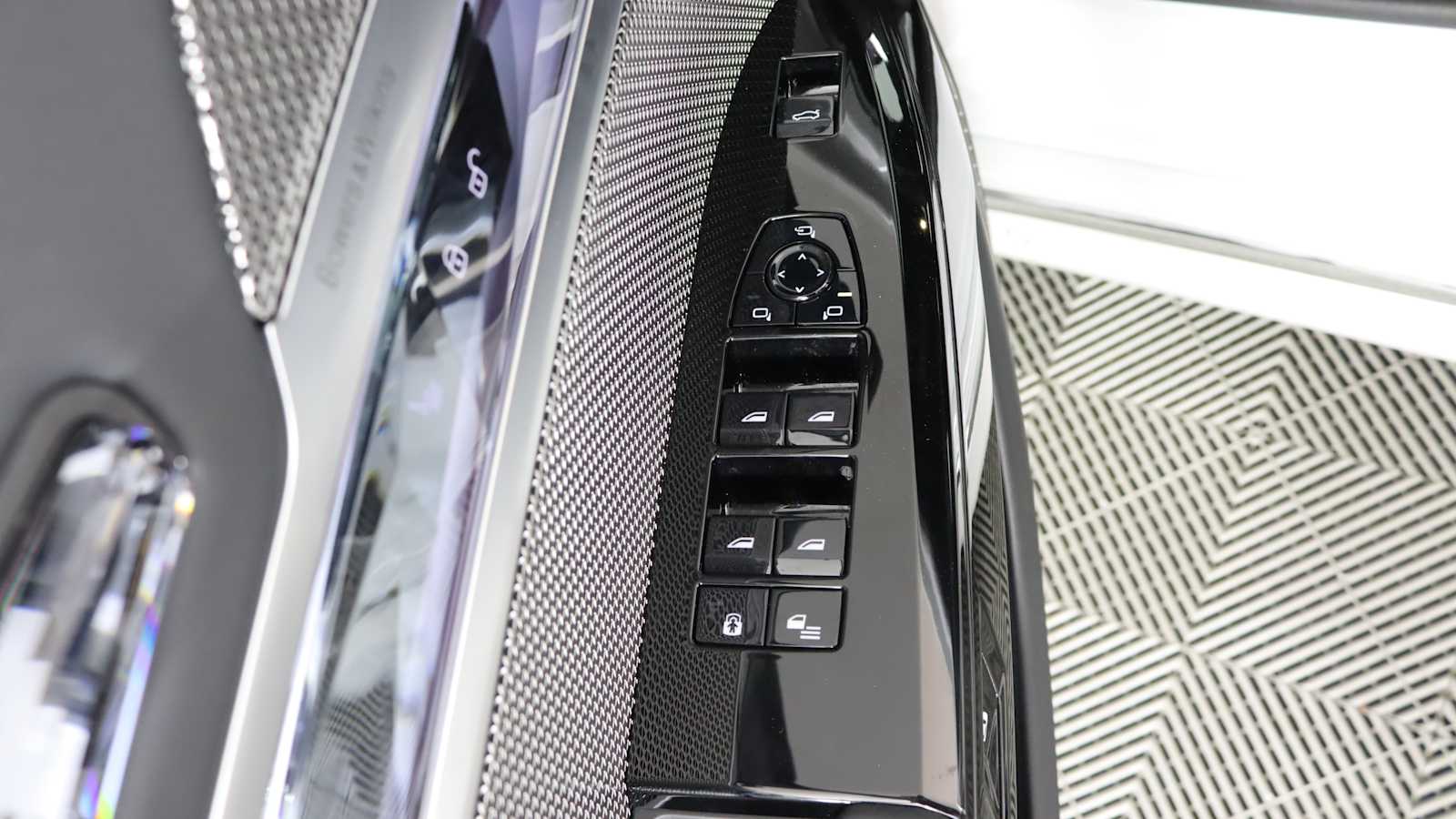 used 2024 BMW i7 car, priced at $112,398
