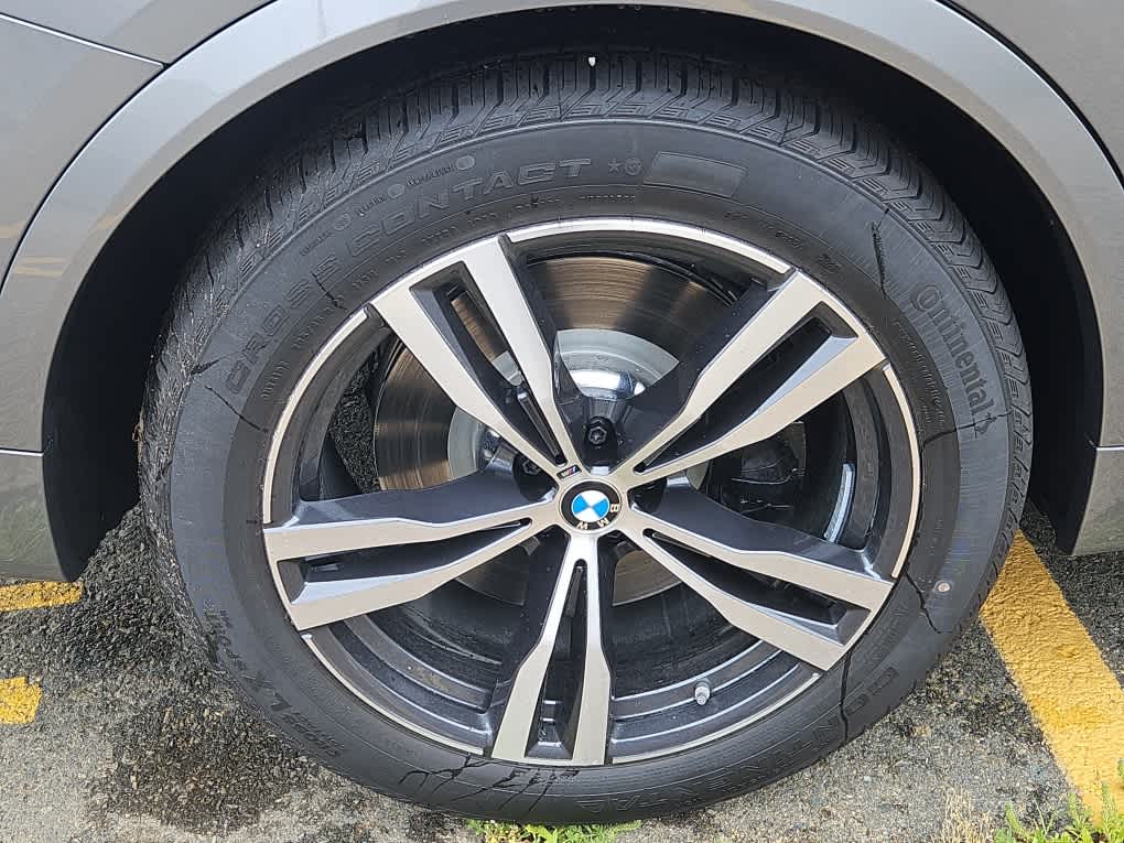 new 2026 BMW X7 car, priced at $119,875