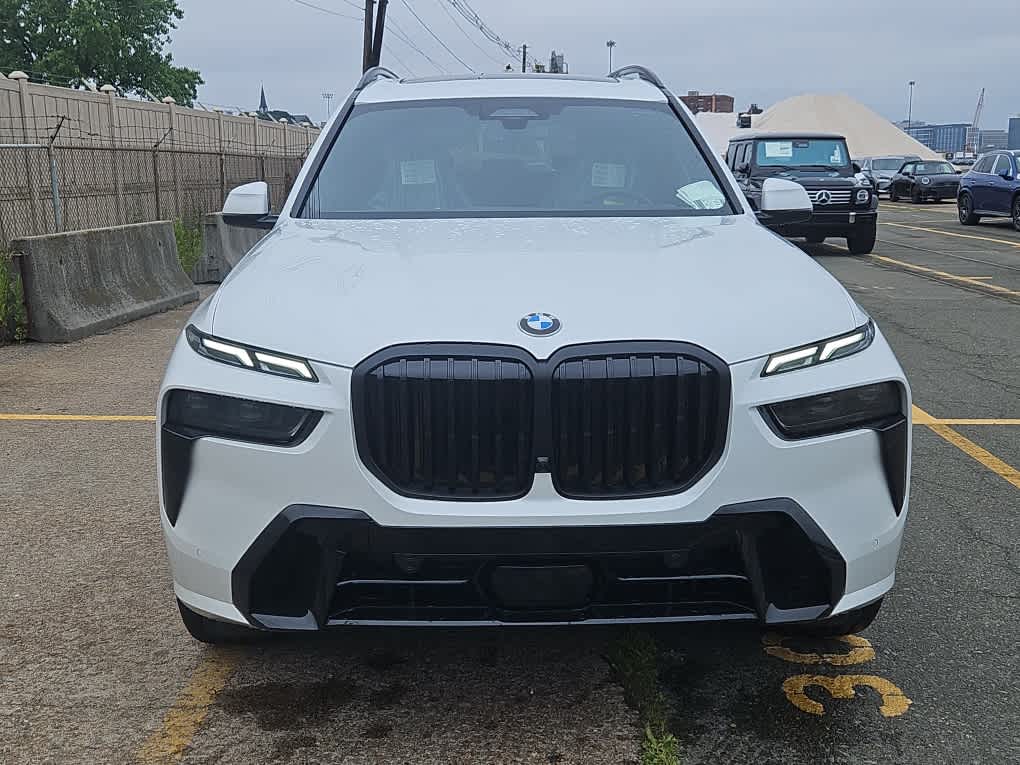 new 2026 BMW X7 car, priced at $97,115