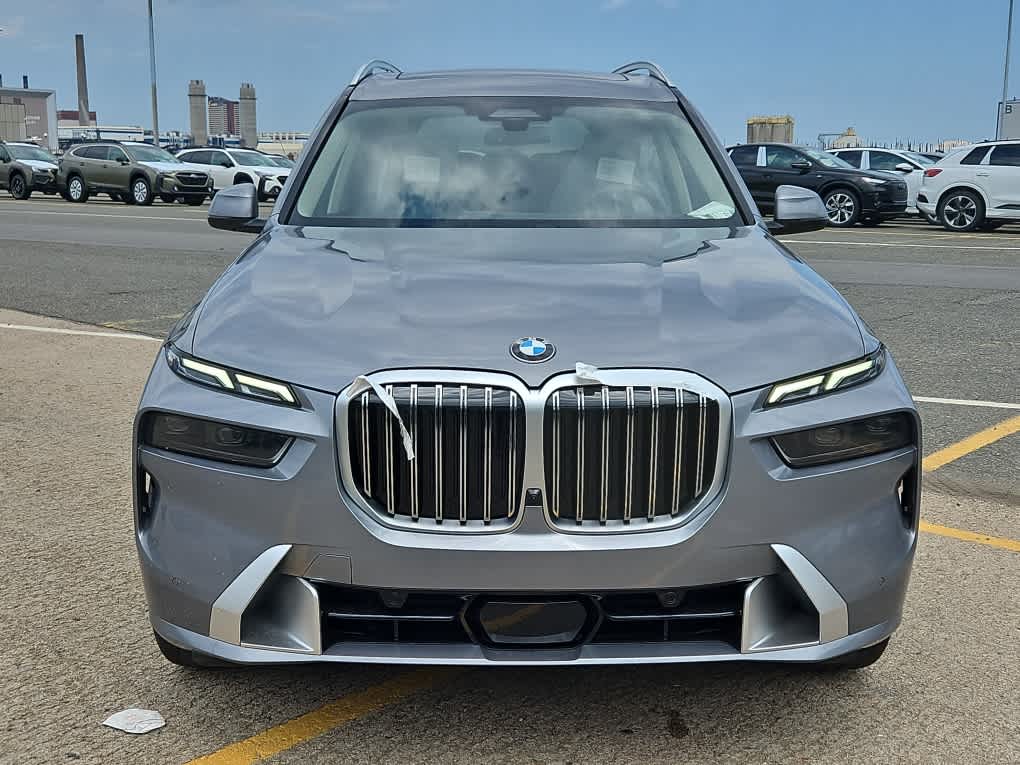 new 2025 BMW X7 car, priced at $91,525