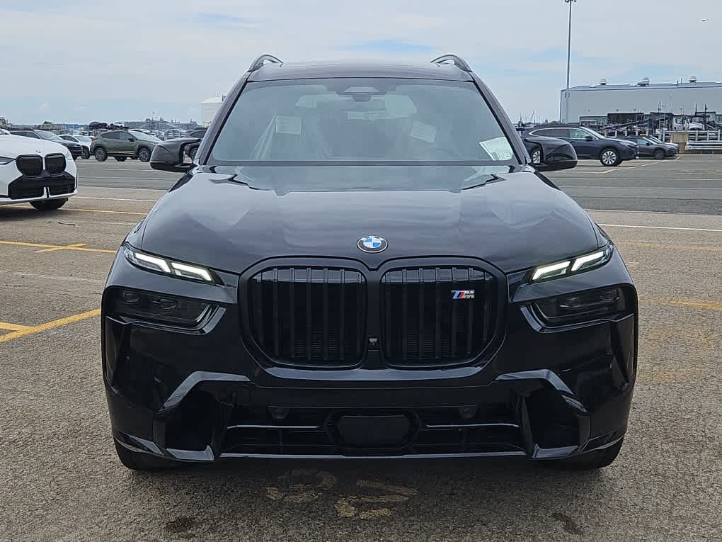 new 2026 BMW X7 car, priced at $125,295