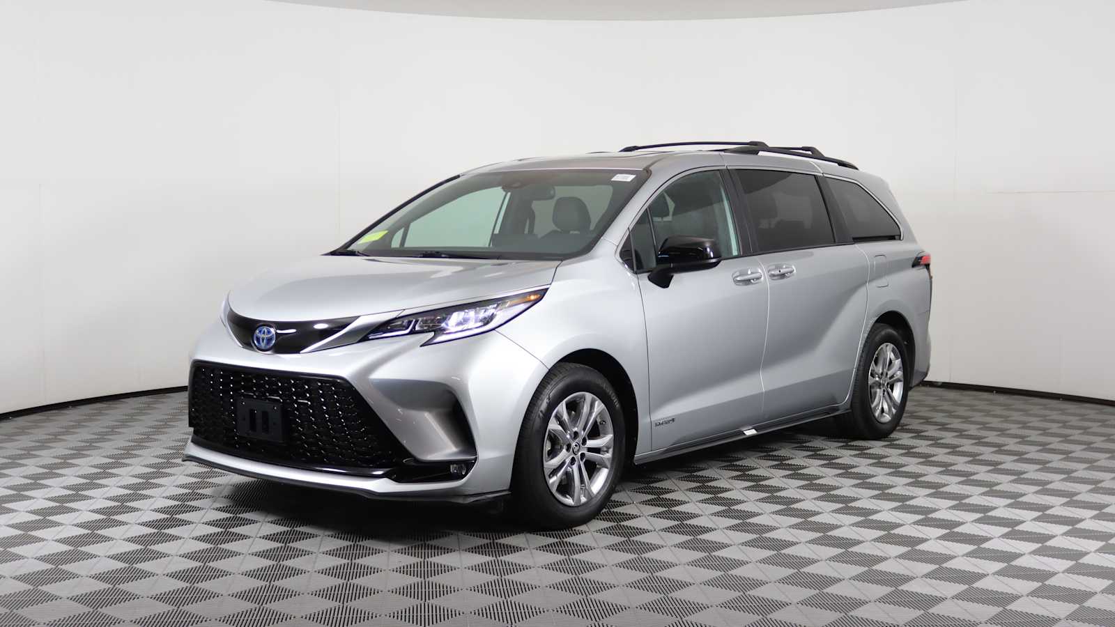 used 2021 Toyota Sienna car, priced at $44,798