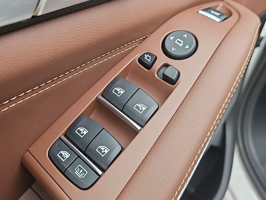 new 2026 BMW X7 car, priced at $95,165