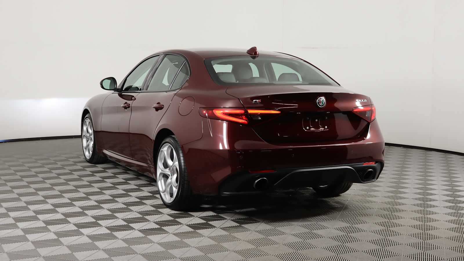 used 2019 Alfa Romeo Giulia car, priced at $23,698