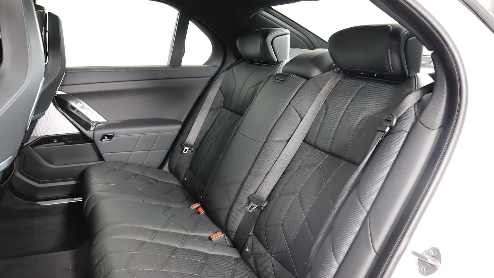 used 2024 BMW i7 car, priced at $112,398