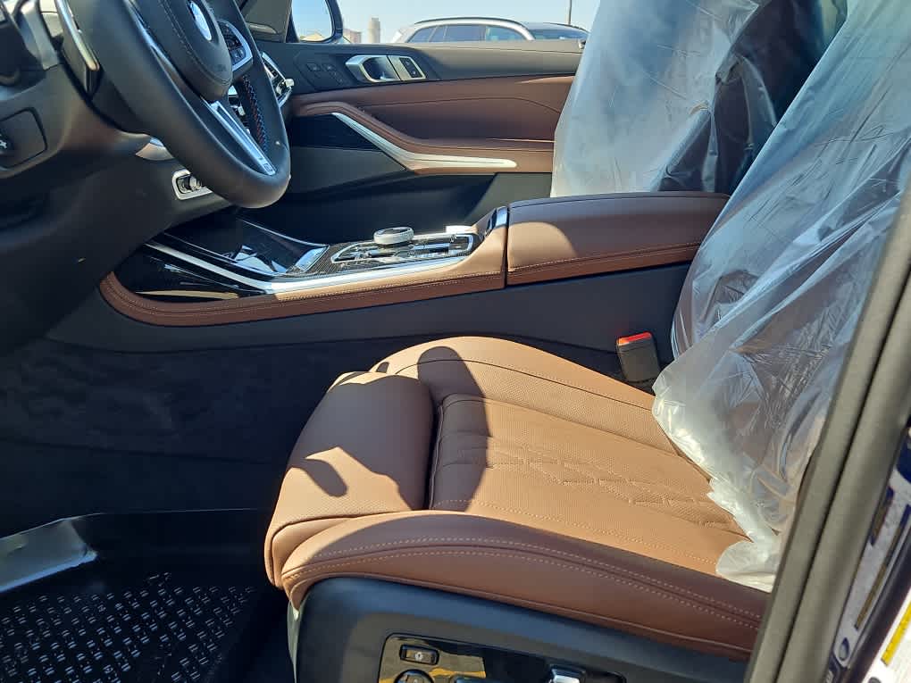 new 2026 BMW X7 car, priced at $122,655