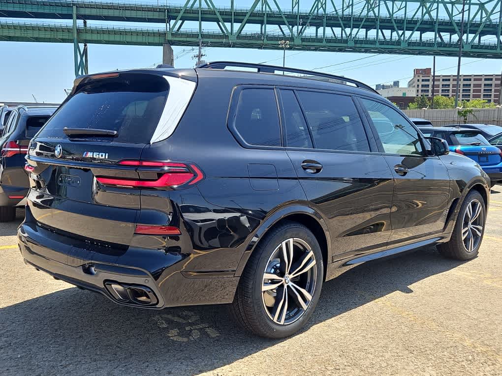 new 2026 BMW X7 car, priced at $119,805