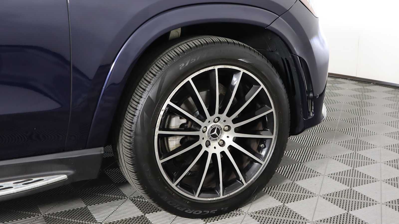 used 2021 Mercedes-Benz GLE 350 car, priced at $39,798