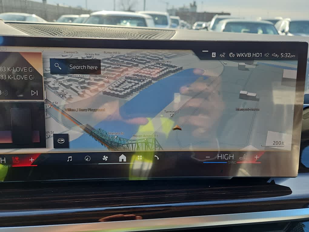 new 2025 BMW X7 car, priced at $94,275