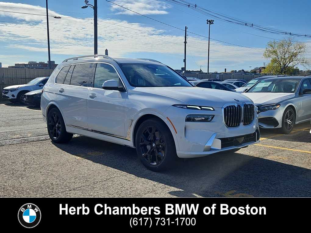 new 2025 BMW X7 car, priced at $89,675