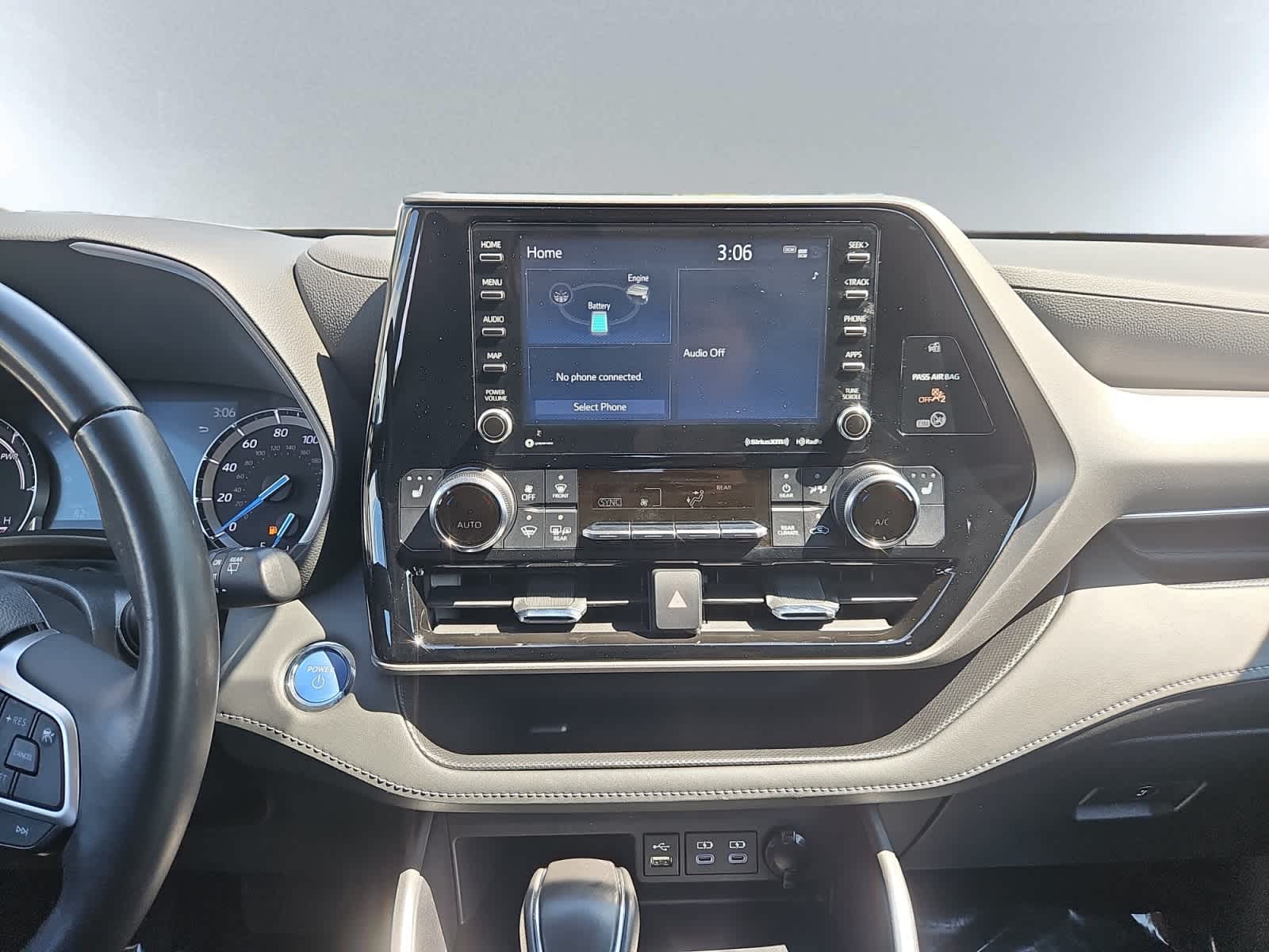 used 2022 Toyota Highlander car, priced at $39,888