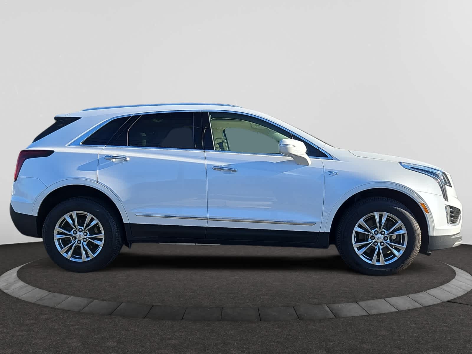 used 2020 Cadillac XT5 car, priced at $29,988