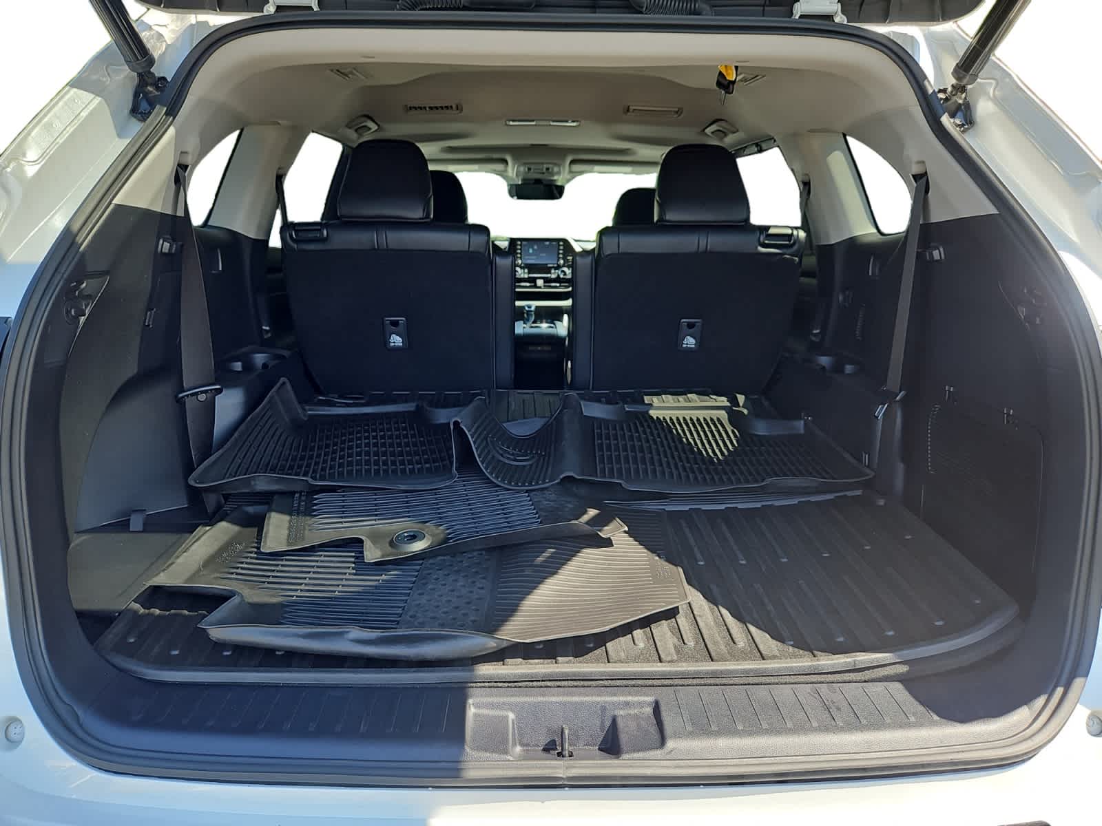 used 2022 Toyota Highlander car, priced at $39,888