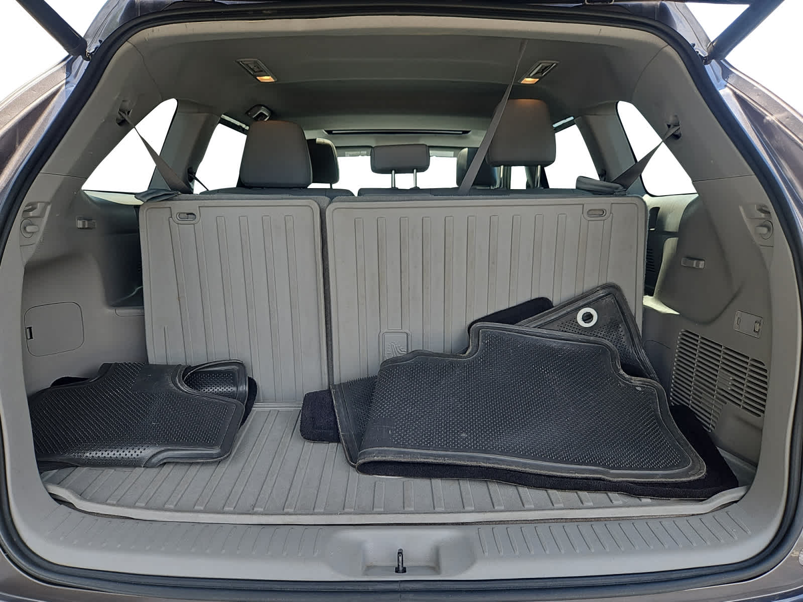 used 2015 Toyota Highlander car, priced at $18,488