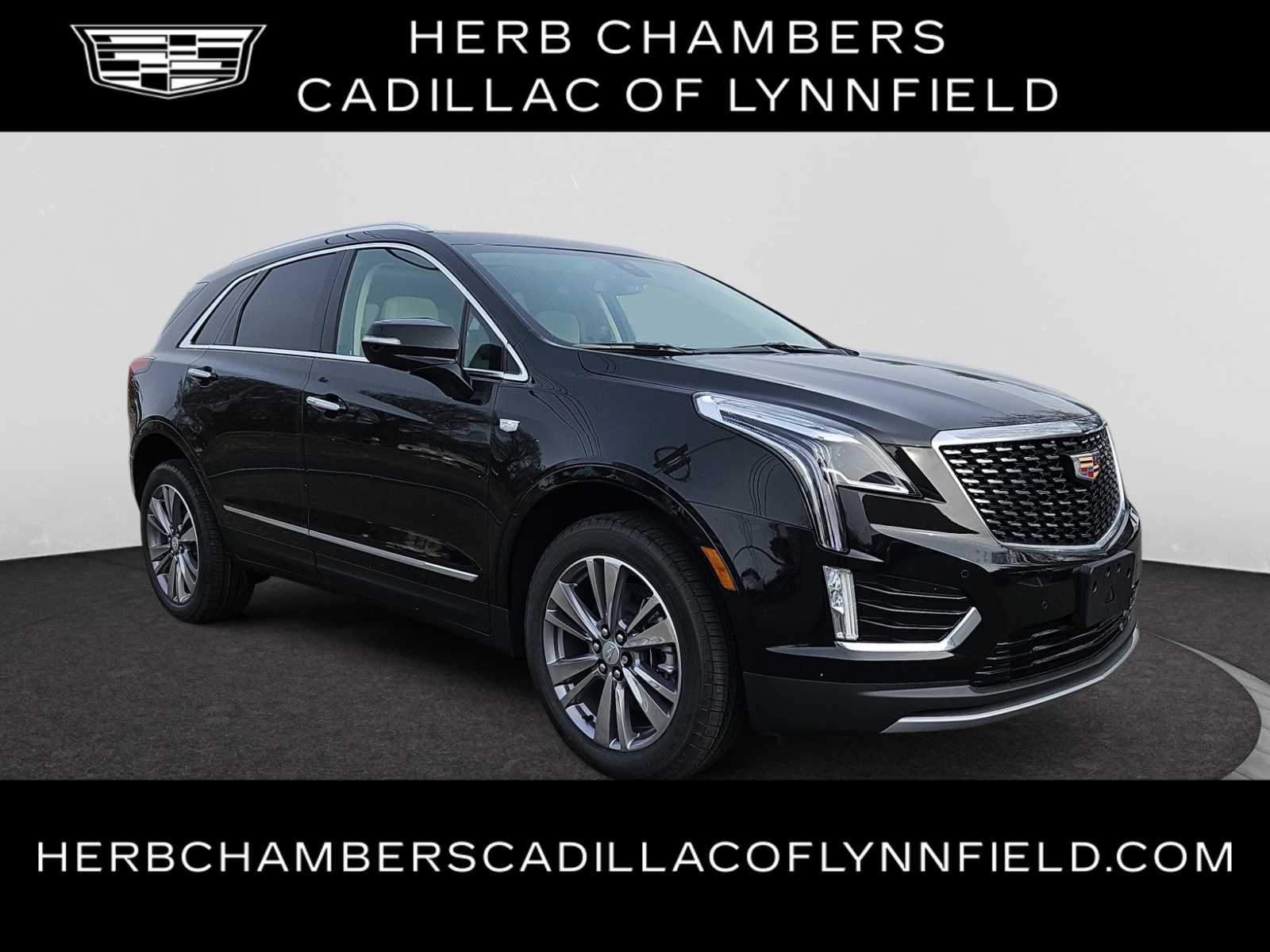 new 2025 Cadillac XT5 car, priced at $54,615