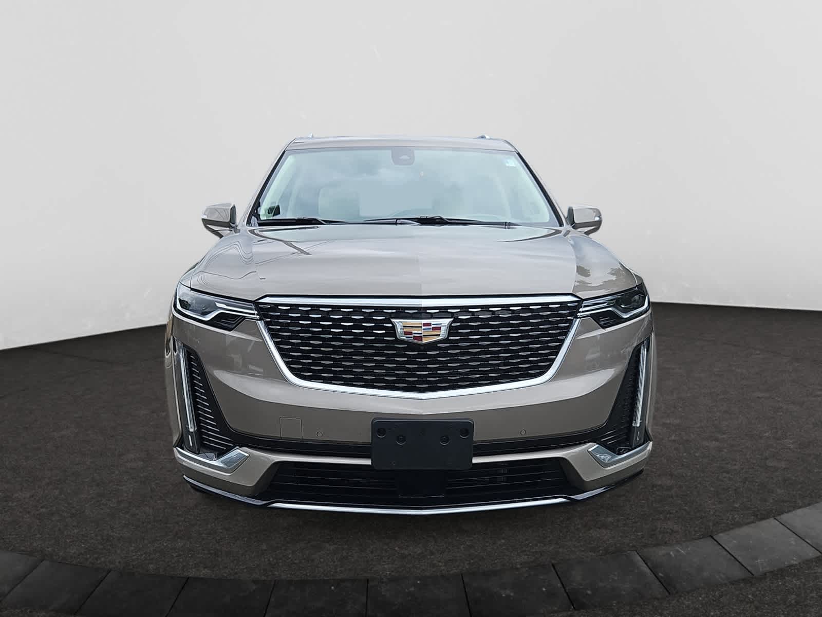 used 2023 Cadillac XT6 car, priced at $44,888