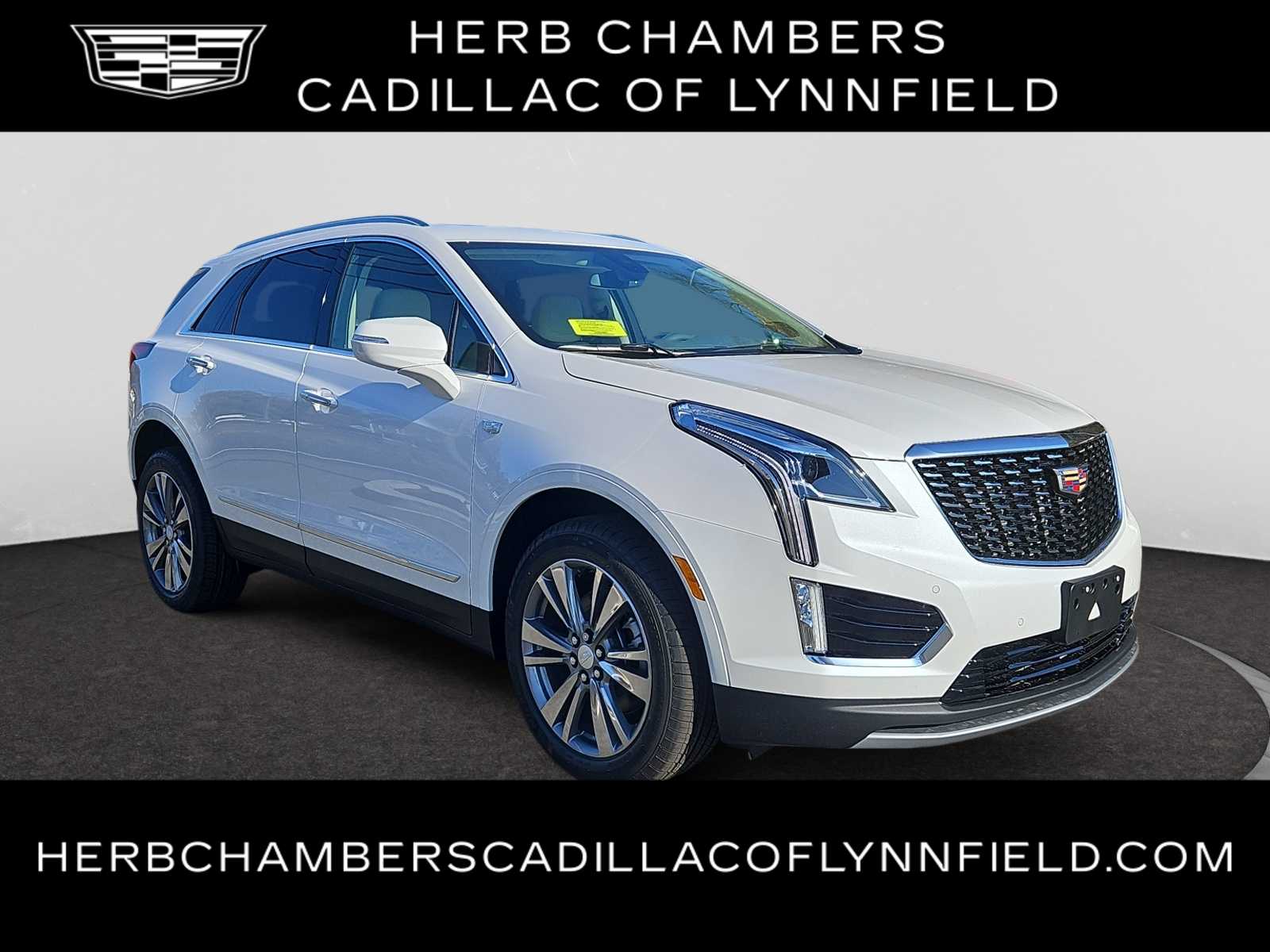 new 2025 Cadillac XT5 car, priced at $56,215