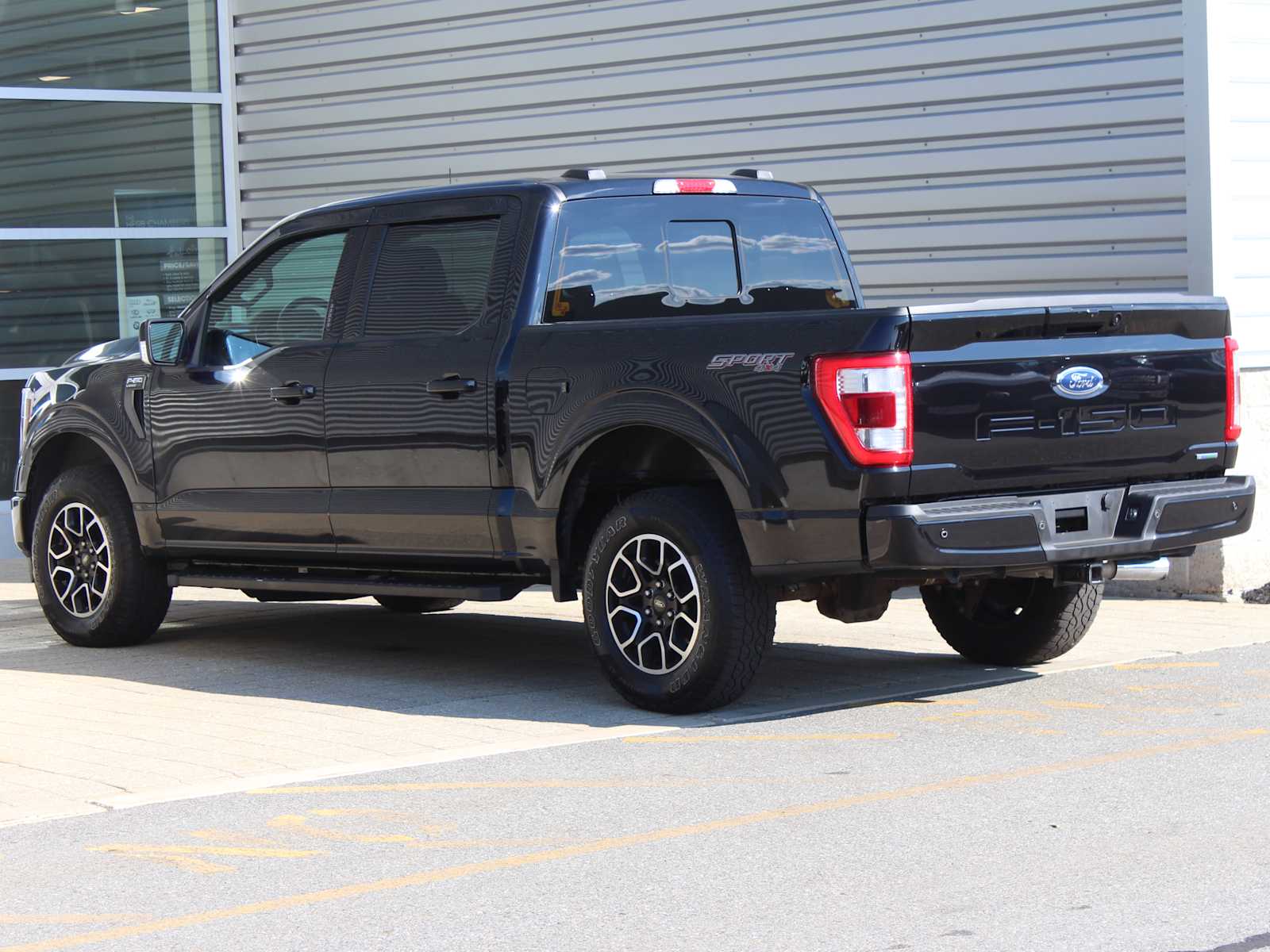 used 2021 Ford F-150 car, priced at $41,998