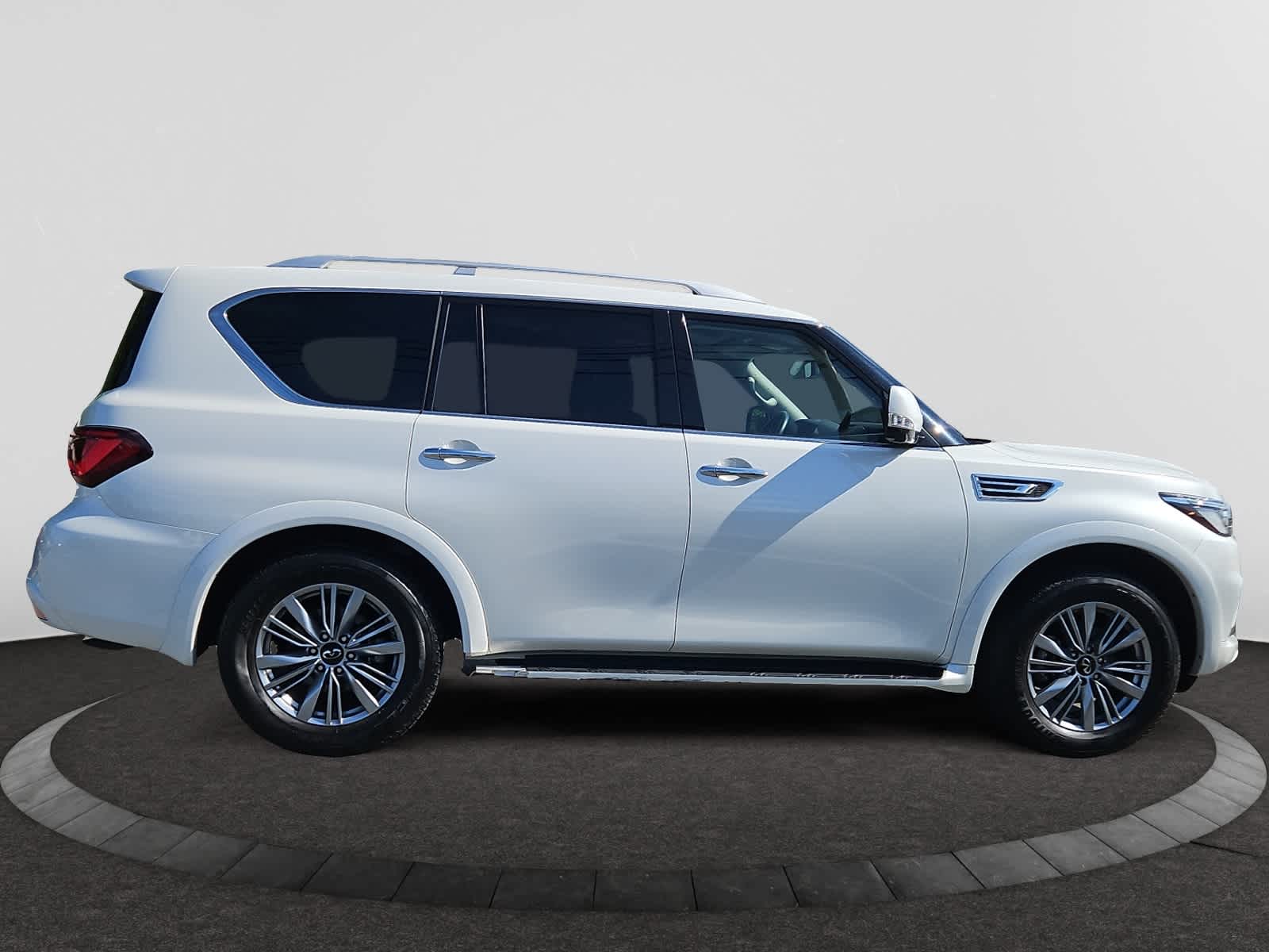 used 2024 INFINITI QX80 car