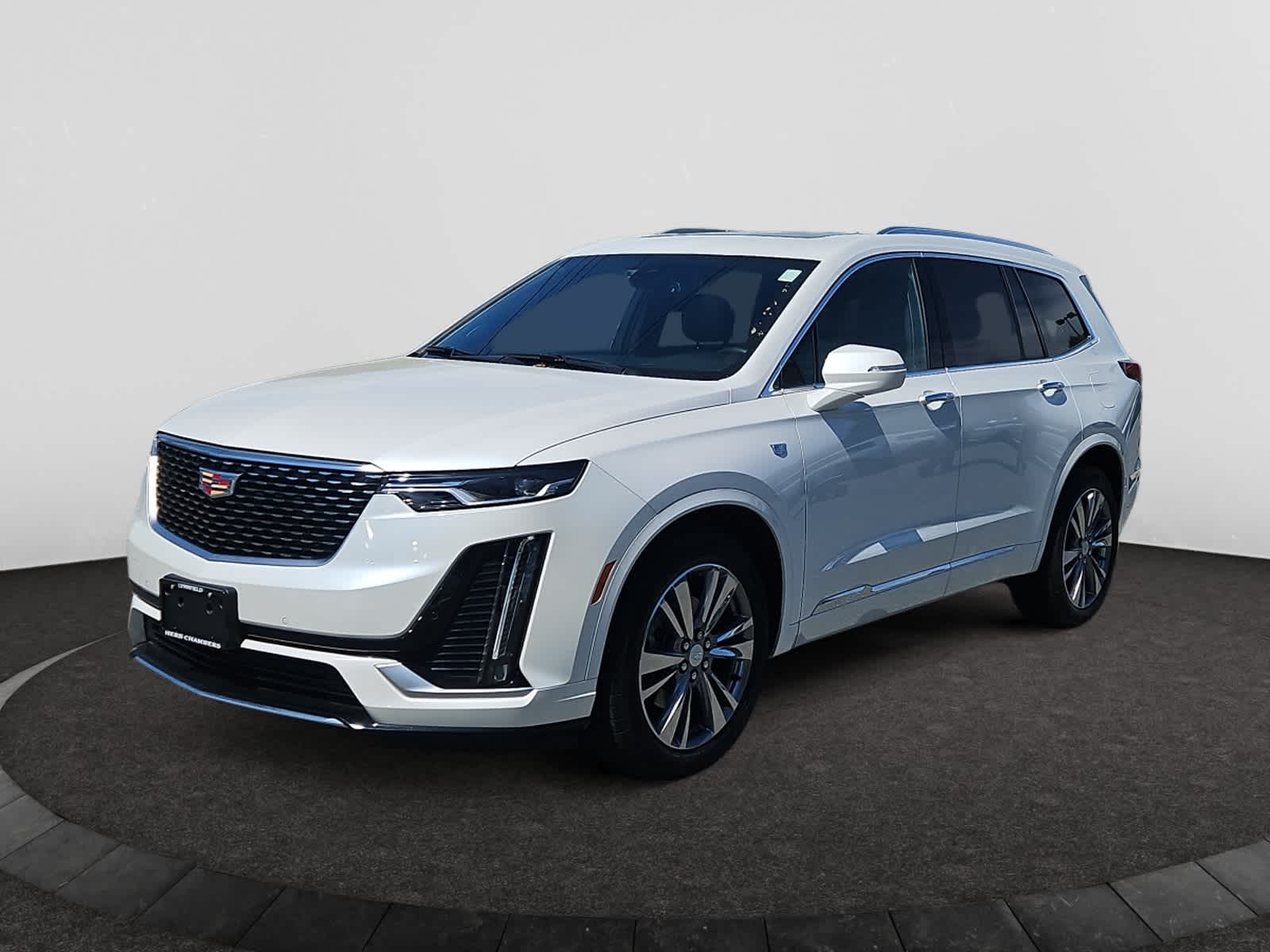 used 2025 Cadillac XT6 car, priced at $51,138