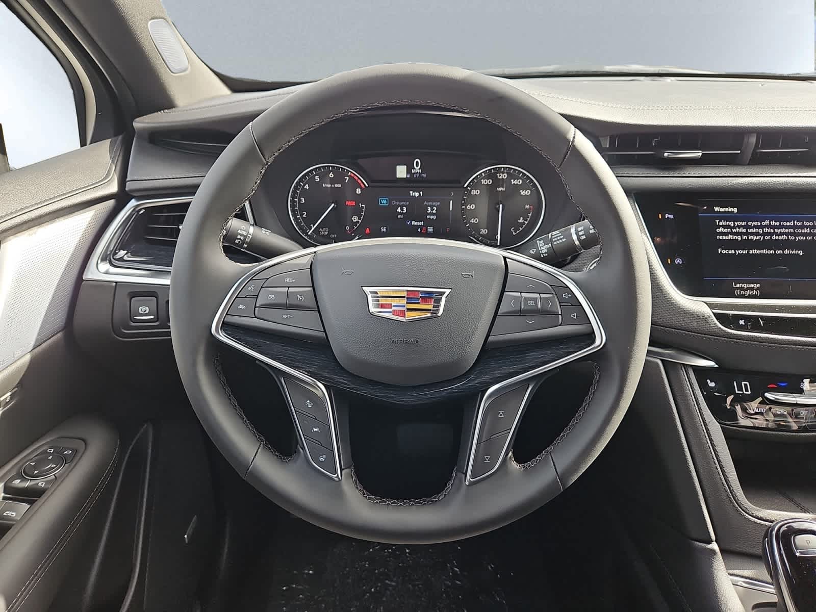 new 2025 Cadillac XT5 car, priced at $55,615