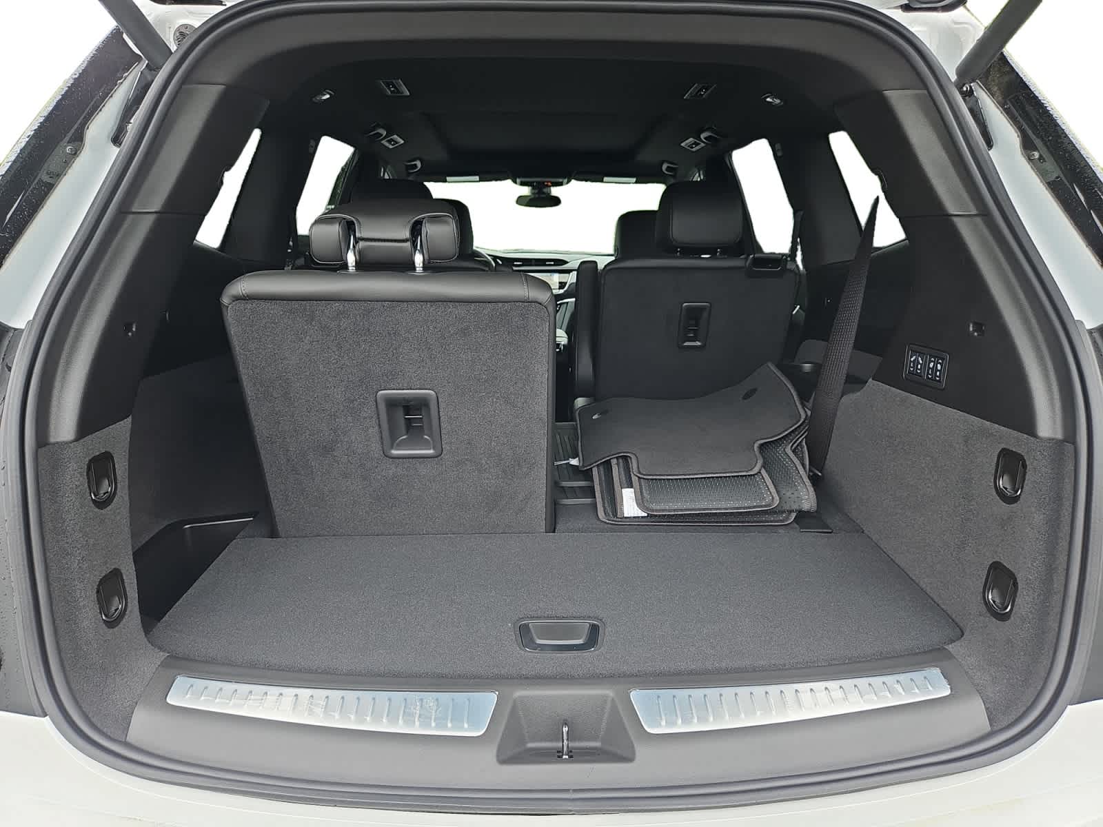 new 2025 Cadillac XT6 car, priced at $60,815