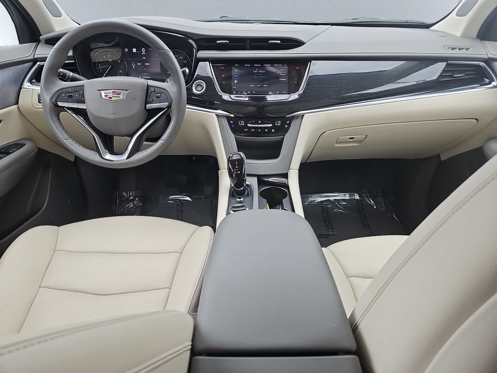 used 2023 Cadillac XT6 car, priced at $44,888
