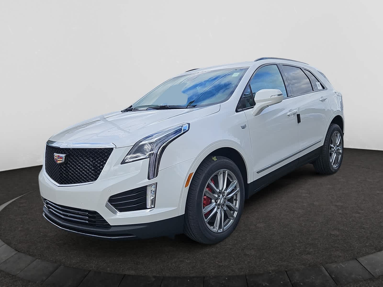 new 2025 Cadillac XT5 car, priced at $59,815