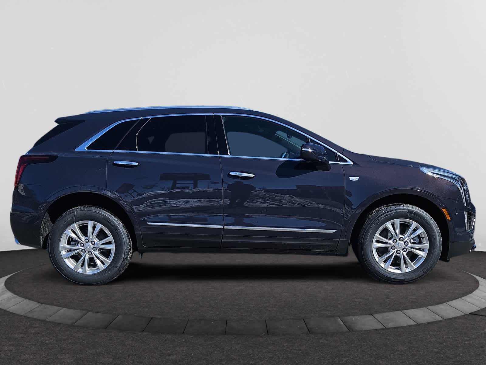 new 2025 Cadillac XT5 car, priced at $48,315