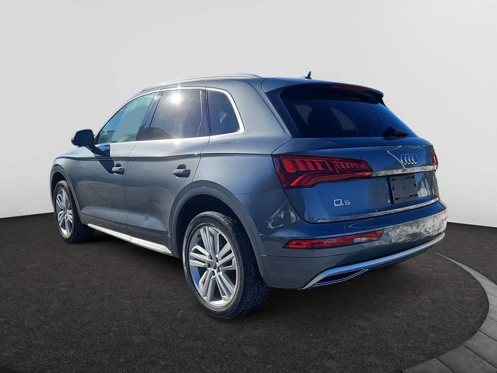 used 2018 Audi Q5 car, priced at $24,498