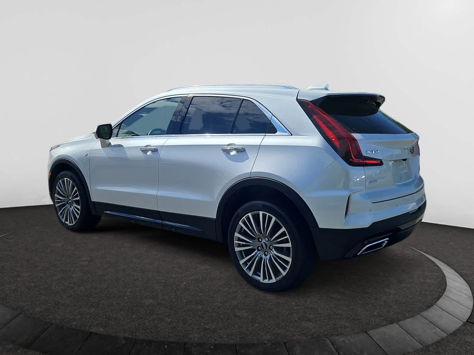 used 2025 Cadillac XT4 car, priced at $45,888