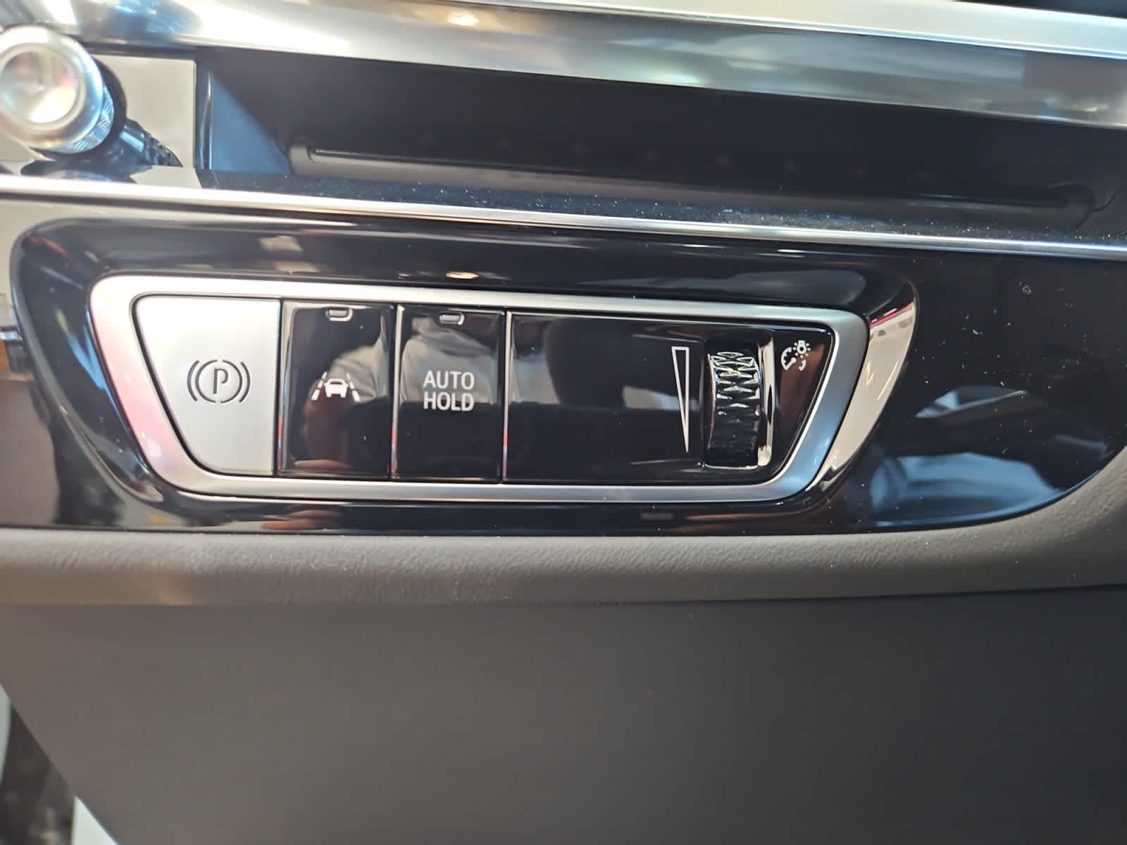 new 2025 Cadillac LYRIQ car, priced at $64,615