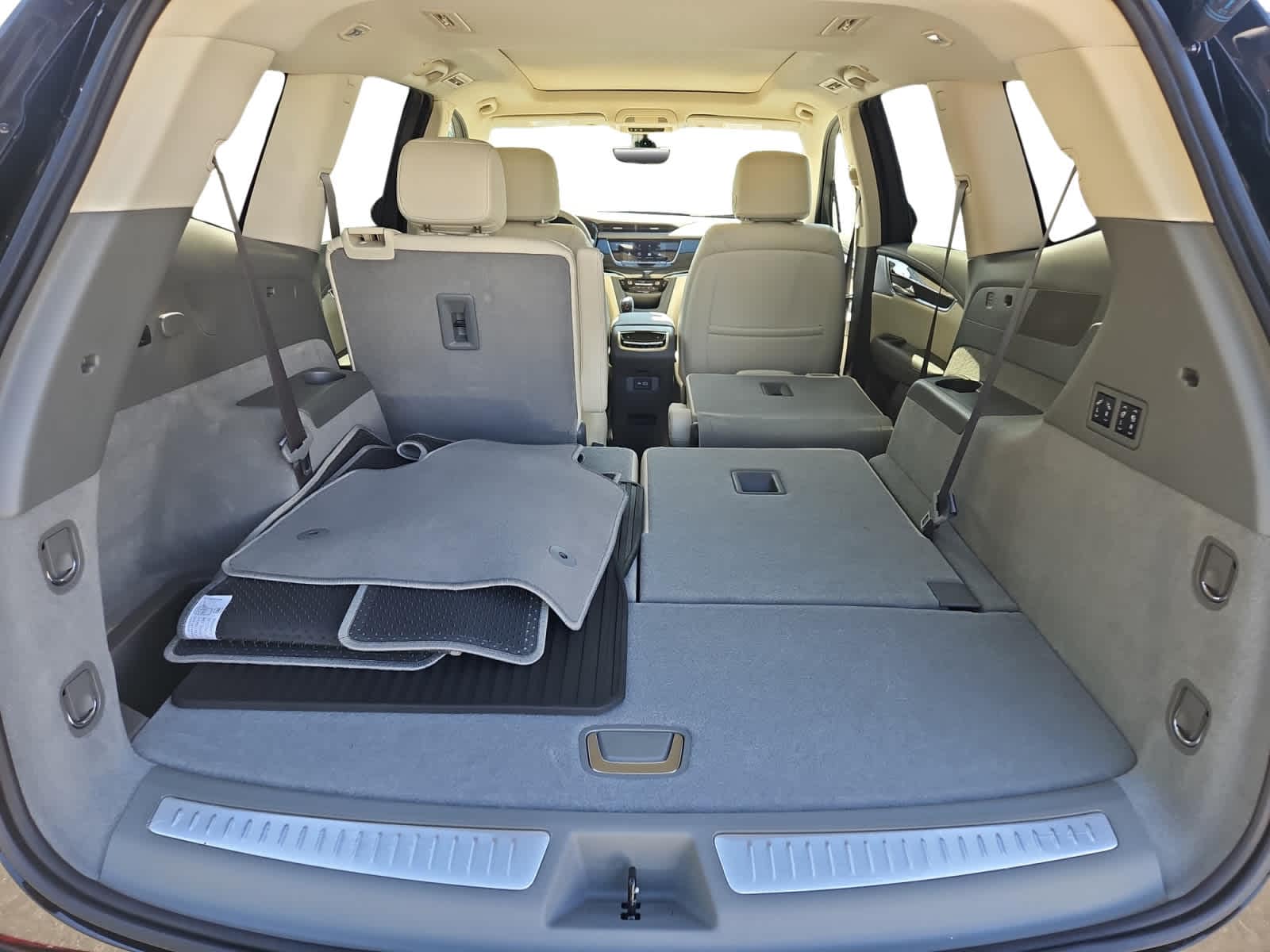 new 2025 Cadillac XT6 car, priced at $62,565