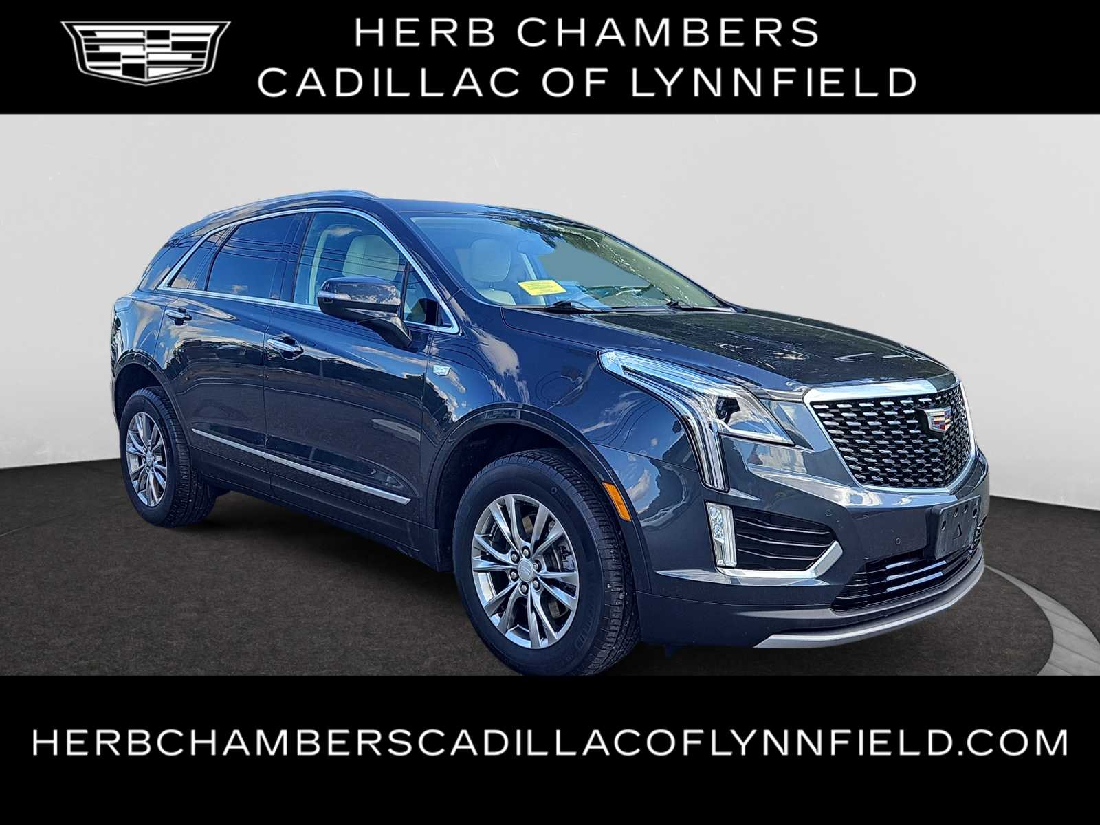 used 2021 Cadillac XT5 car, priced at $31,998