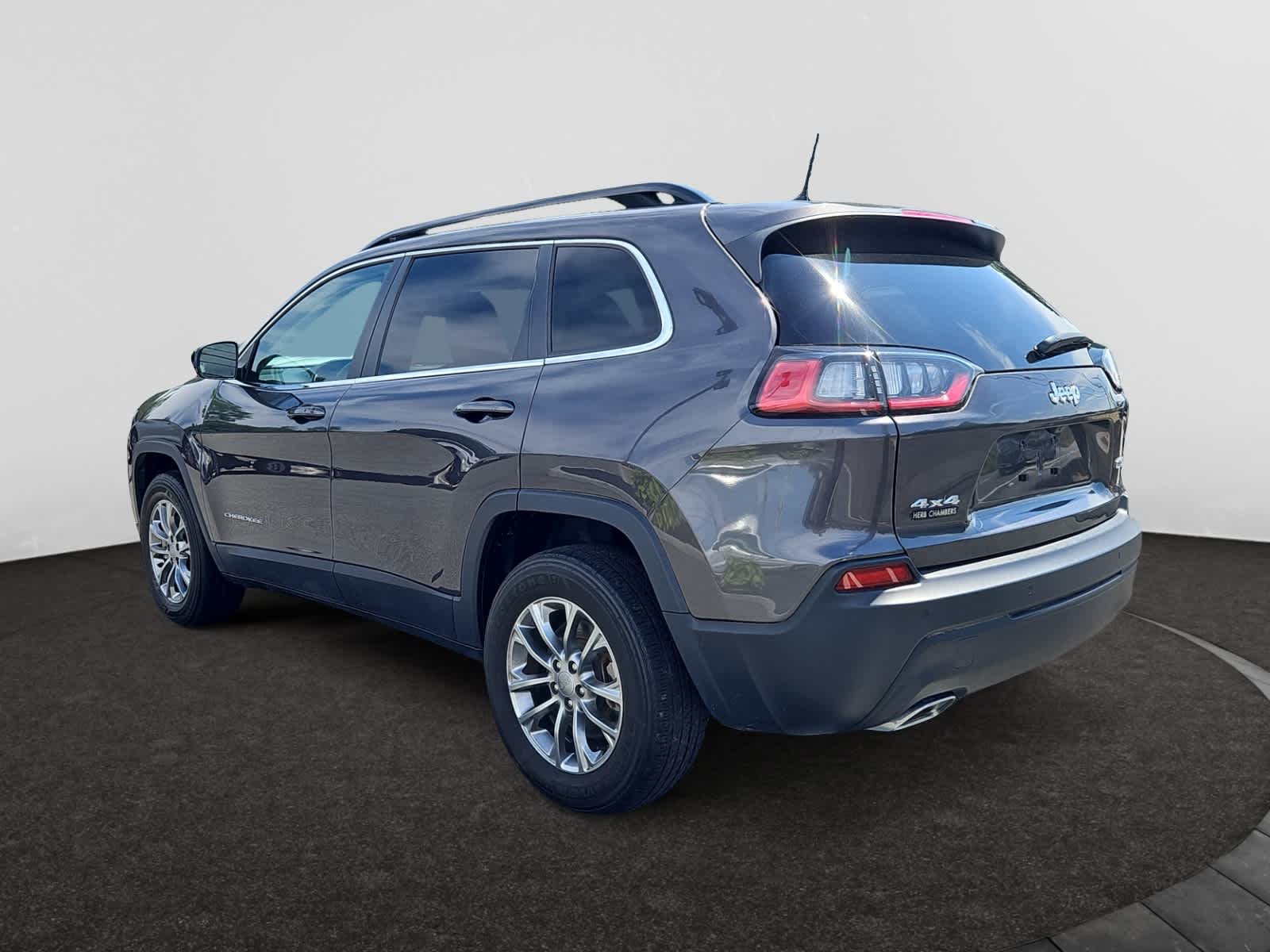 used 2022 Jeep Cherokee car, priced at $25,978