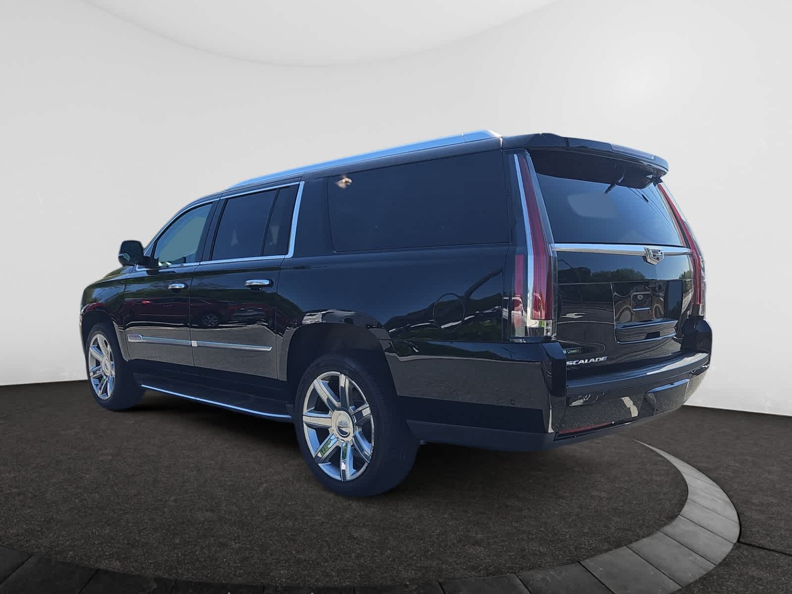 used 2019 Cadillac Escalade ESV car, priced at $37,778