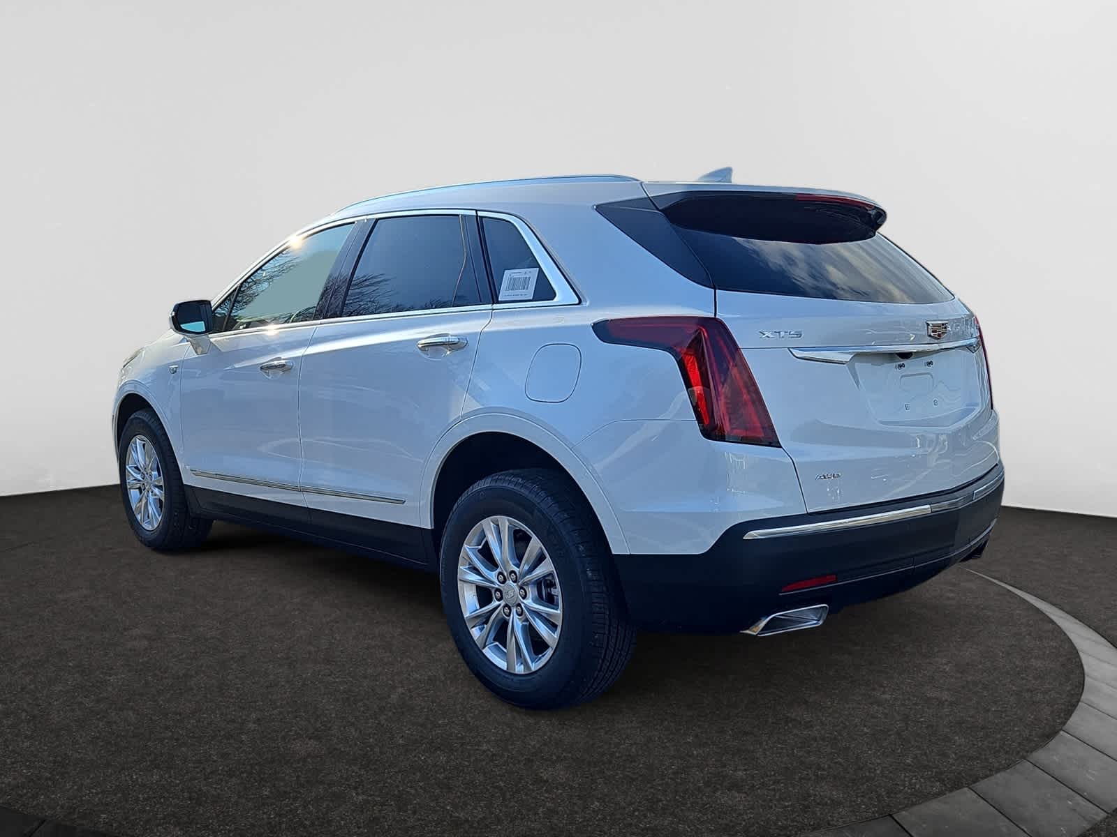 new 2025 Cadillac XT5 car, priced at $48,915