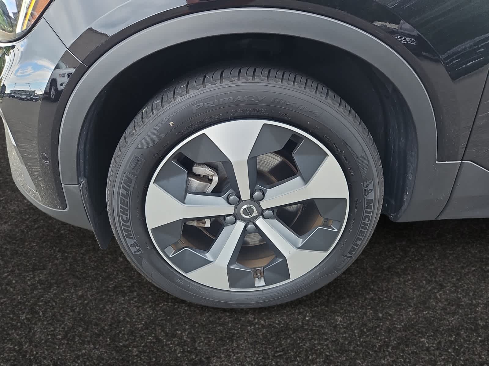 used 2025 Volvo XC40 car, priced at $36,898