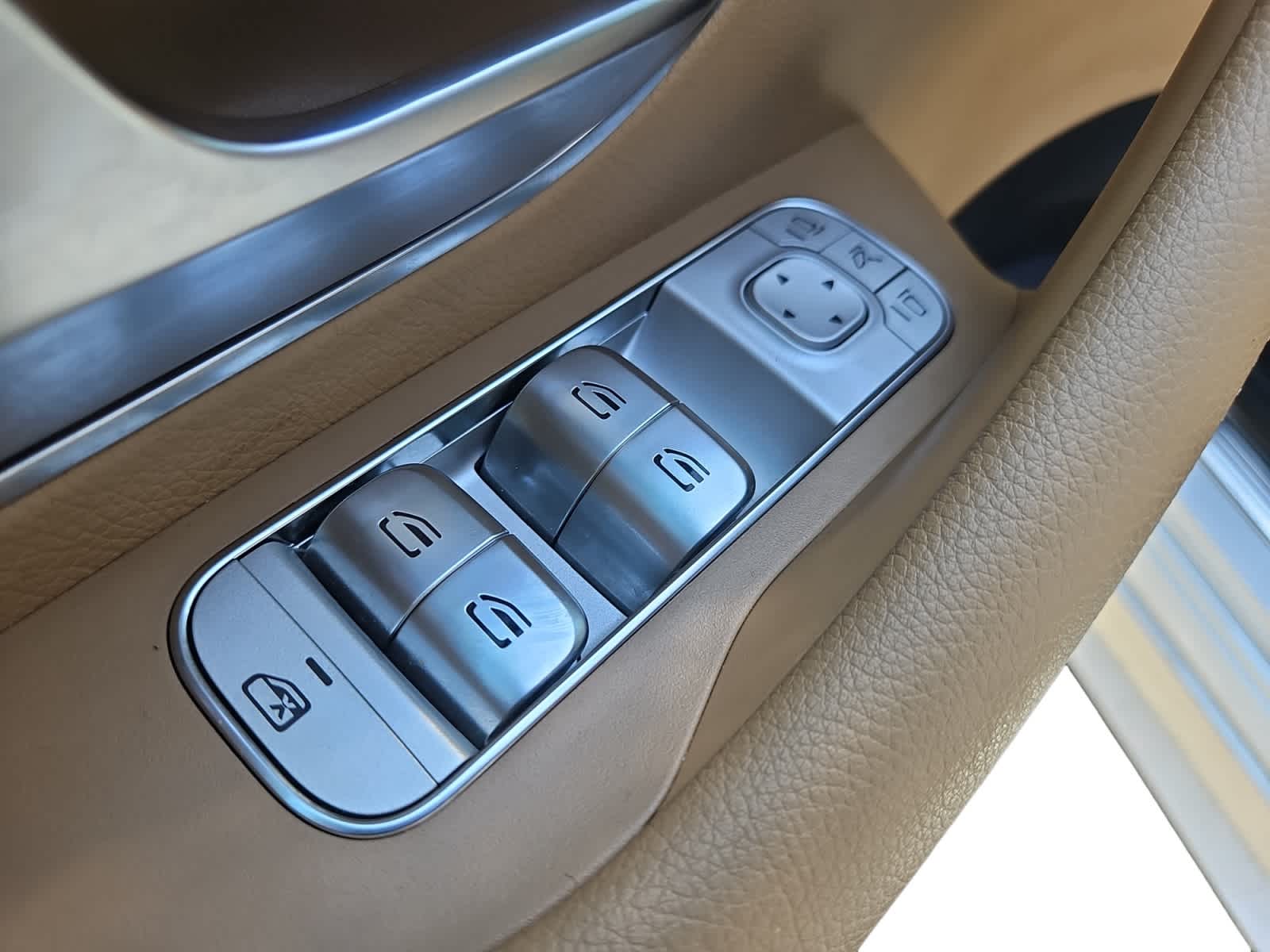 used 2024 Mercedes-Benz GLE car, priced at $59,888