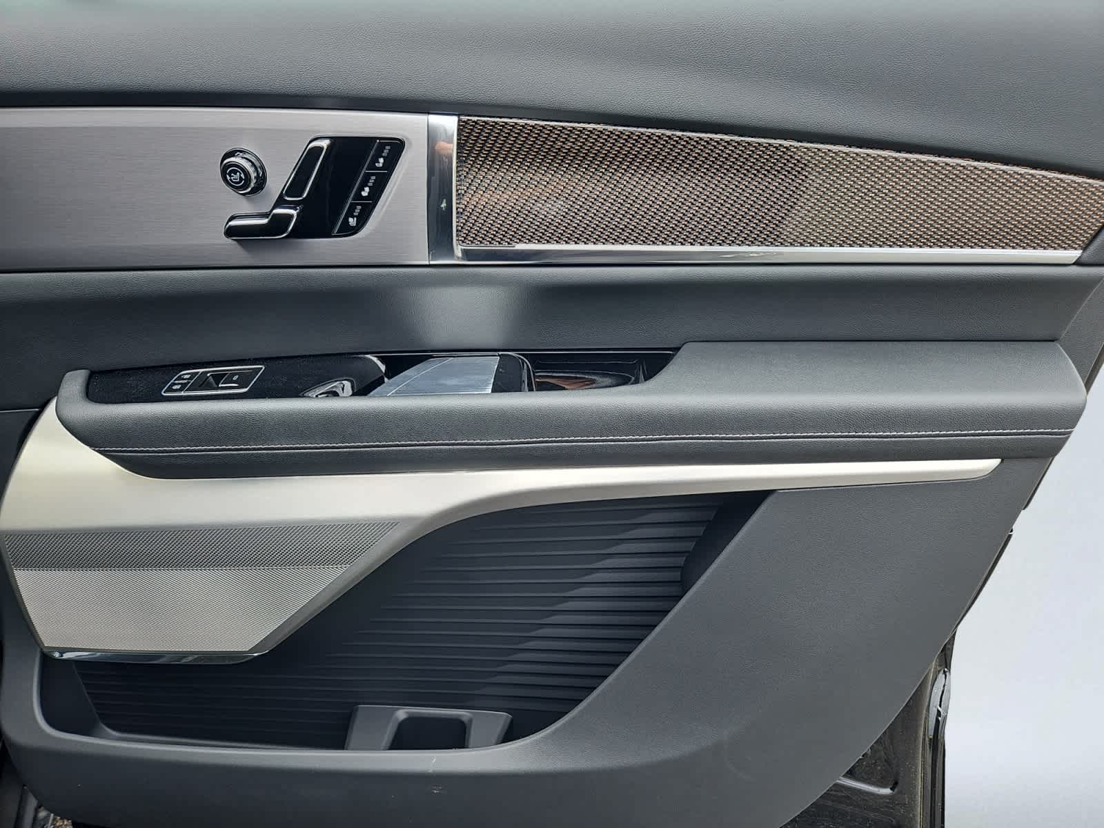new 2026 Cadillac VISTIQ car, priced at $80,215