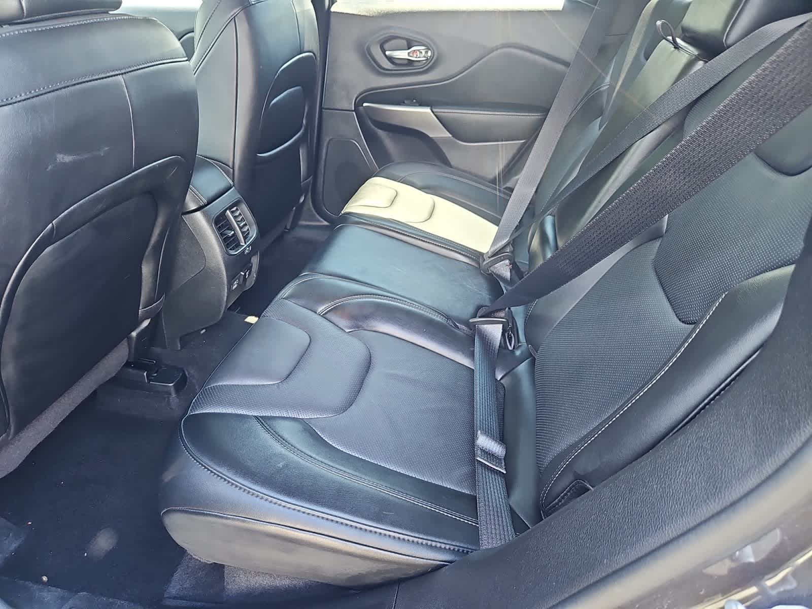 used 2022 Jeep Cherokee car, priced at $25,978