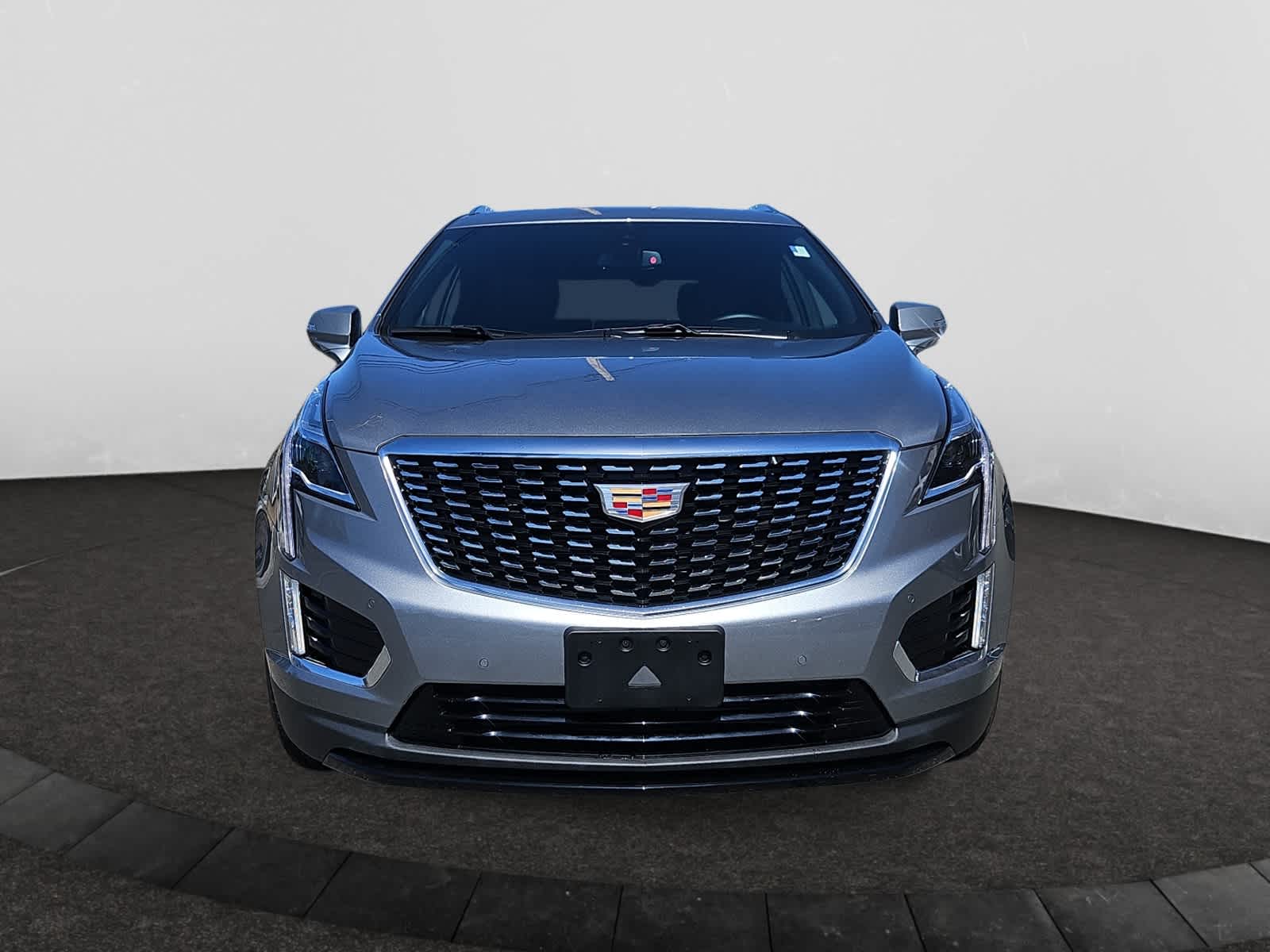 used 2024 Cadillac XT5 car, priced at $38,998