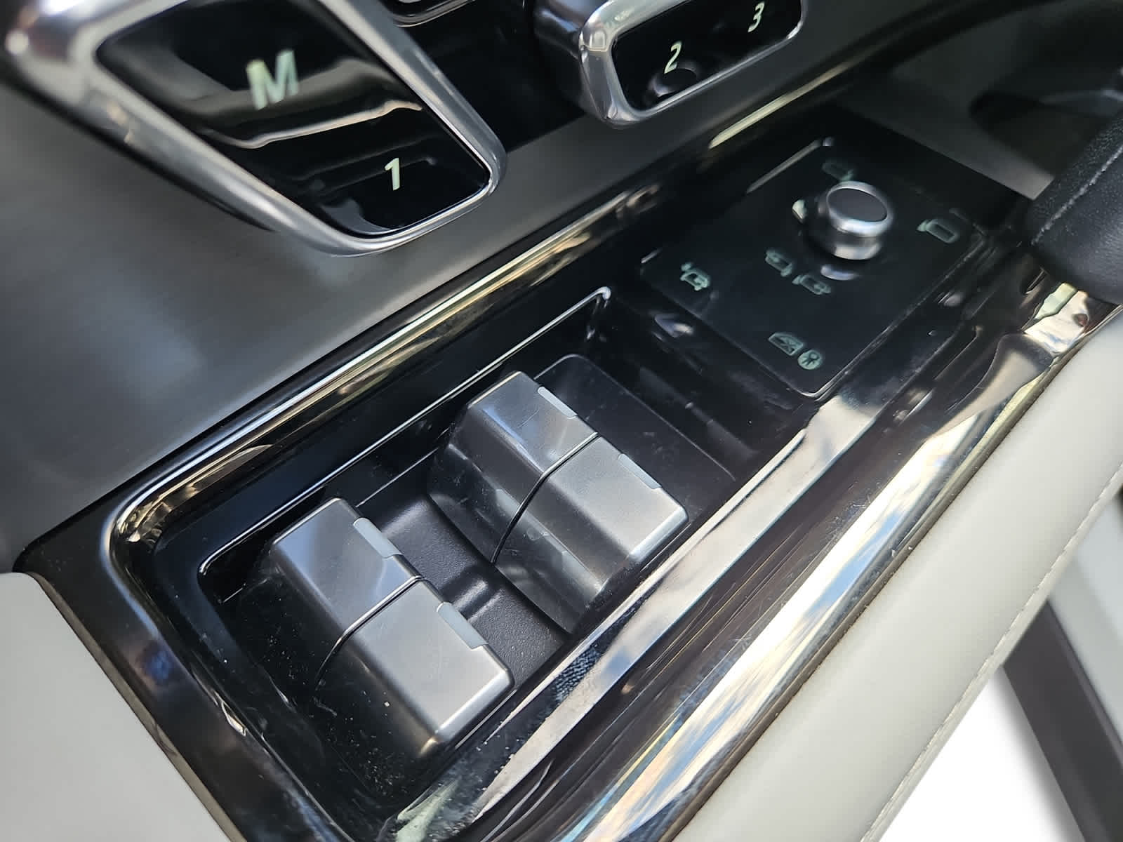 used 2024 Land Rover Range Rover Sport car, priced at $78,998