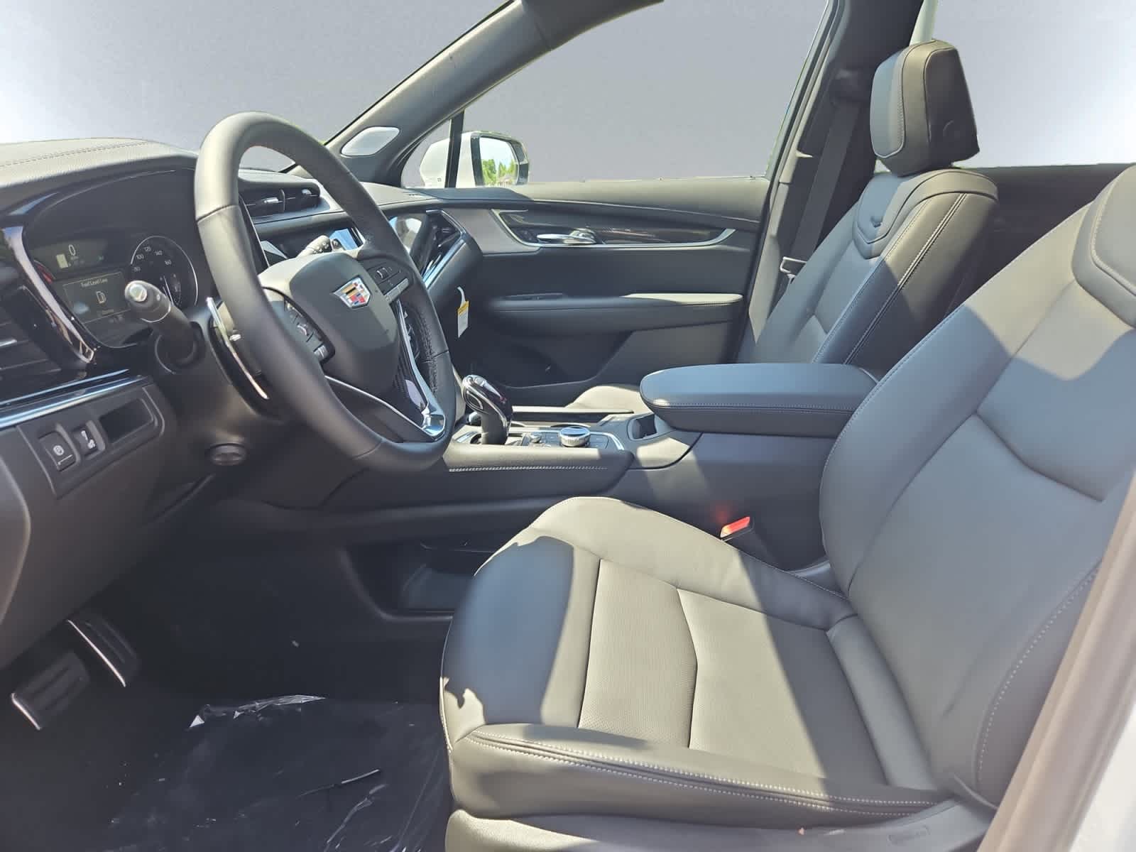 new 2025 Cadillac XT6 car, priced at $63,315